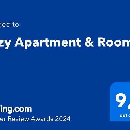 Tizzy Apartment & Rooms Bari Bagian luar foto